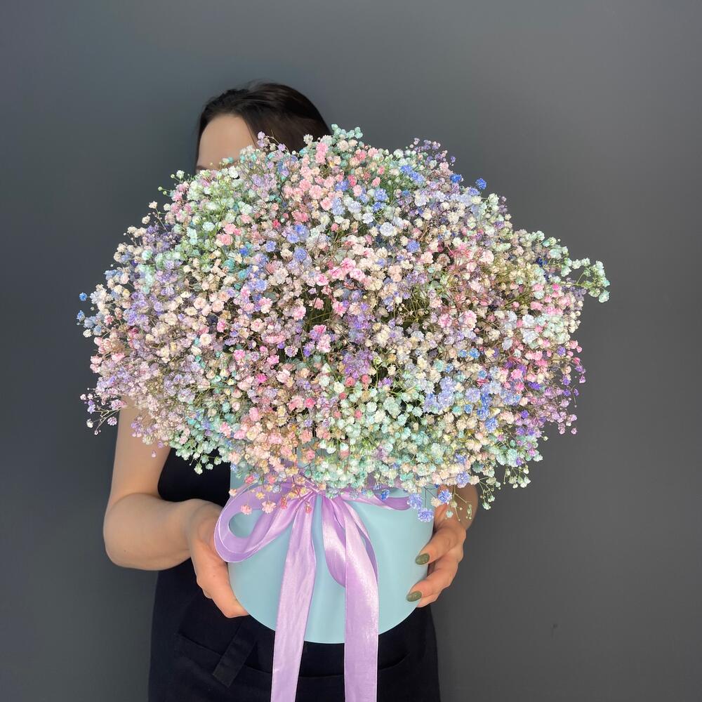 https://content2.flowwow-images.com/data/flowers/1000x1000/09/1688503156_84344909.jpg